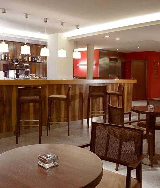 Hotel Mu La Cortinada Restoran foto
