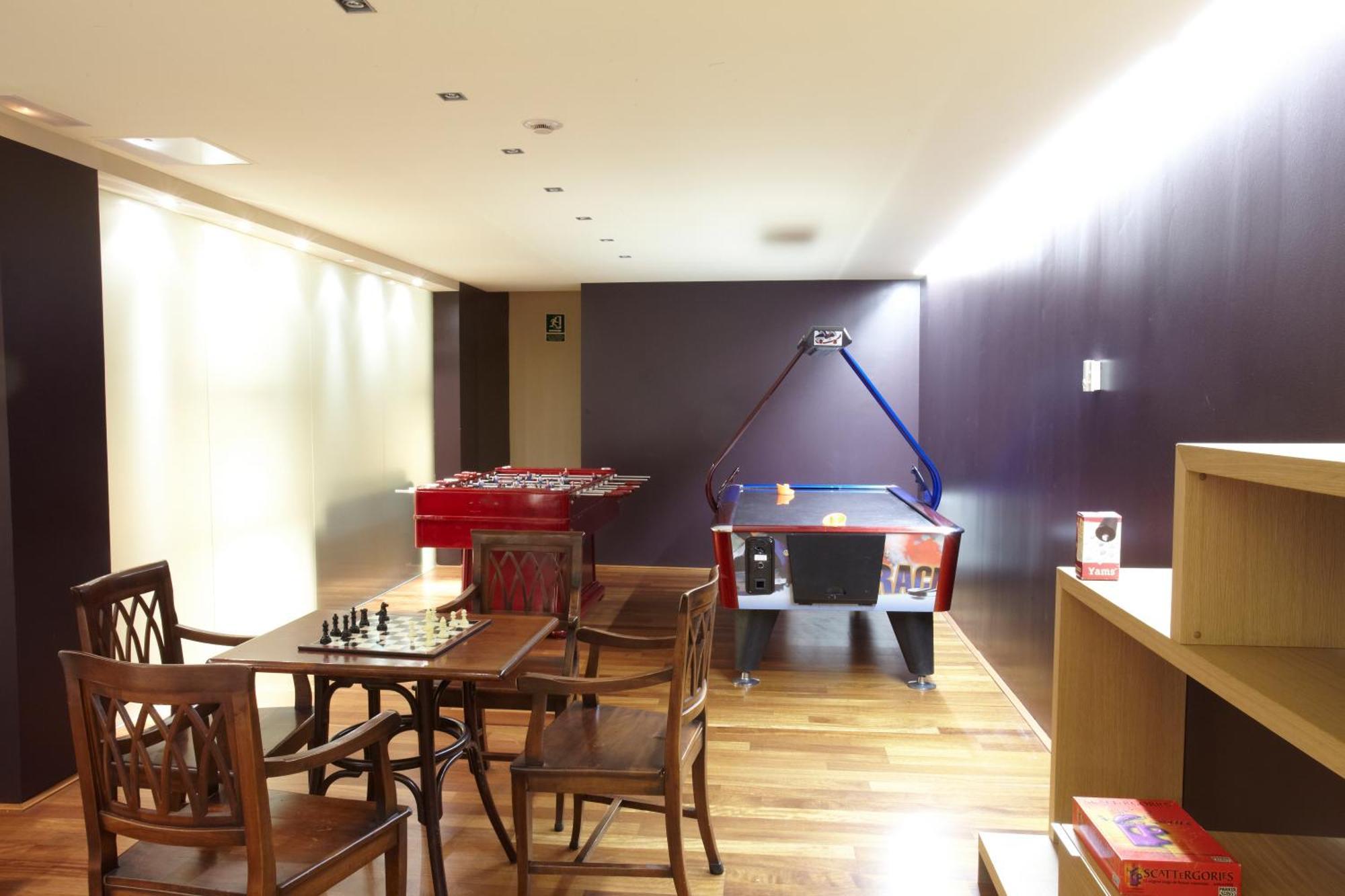 Hotel Mu La Cortinada Bagian luar foto