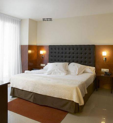 Hotel Mu La Cortinada Ruang foto